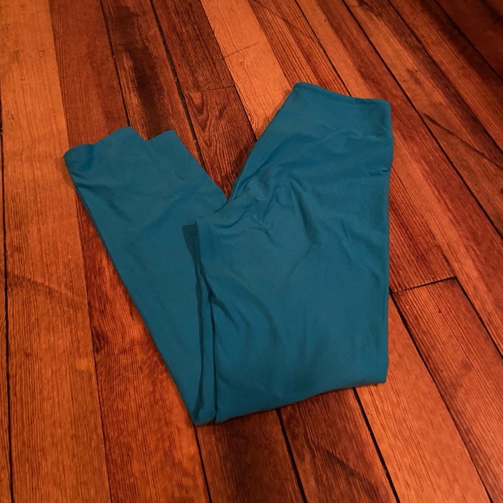 OS Lularoe leggings gently used